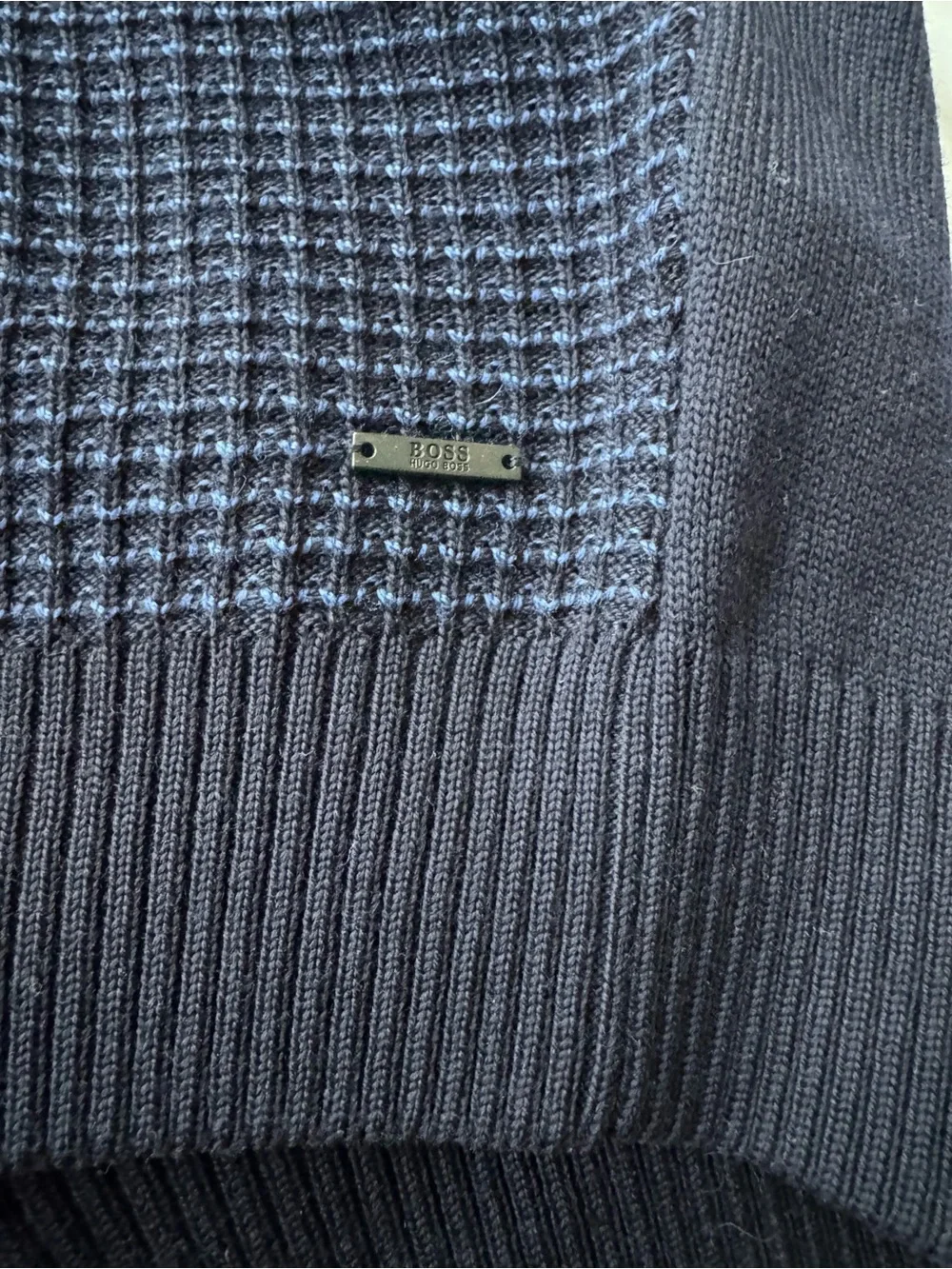 BOSS By Hugo Boss Men's Navy Full-Zip Merino Wool Regular Fit Light Sweater - Picture 4 of 8